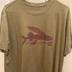 Patagonia T-Shirt - Men’s XL Slim - Flying Fish